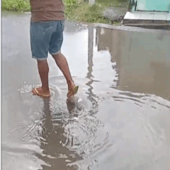 VÍDEO: Moradores pedem drenagem em rua de Mussurunga