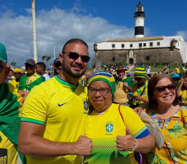 Deputado bolsonarista Capitão Alden em ato no Farol da Barra. Foto: Divulgação
