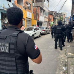 Barricadas retiradas na Polícia Civil