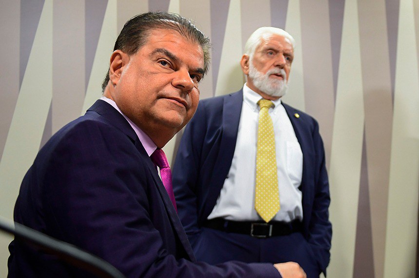 Os senadores Nelsinho Trad e Jaques Wagner. Foto: Saulo Cruz/Agência Senado
