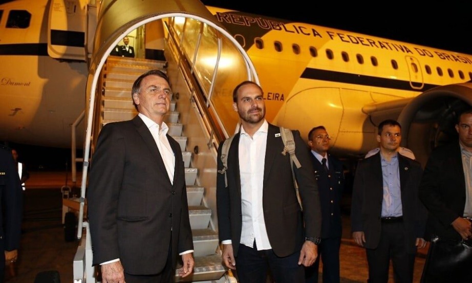 Bolsonaro e o filho Eduardo. Foto: Divulgação