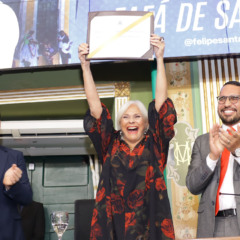 Fafá de Belém recebe o Título de Cidadã de Salvador. Foto: Antonio Queirós/CMS/Divulgação