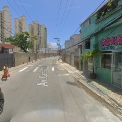 Escola de alto padrão pede apoio a PM