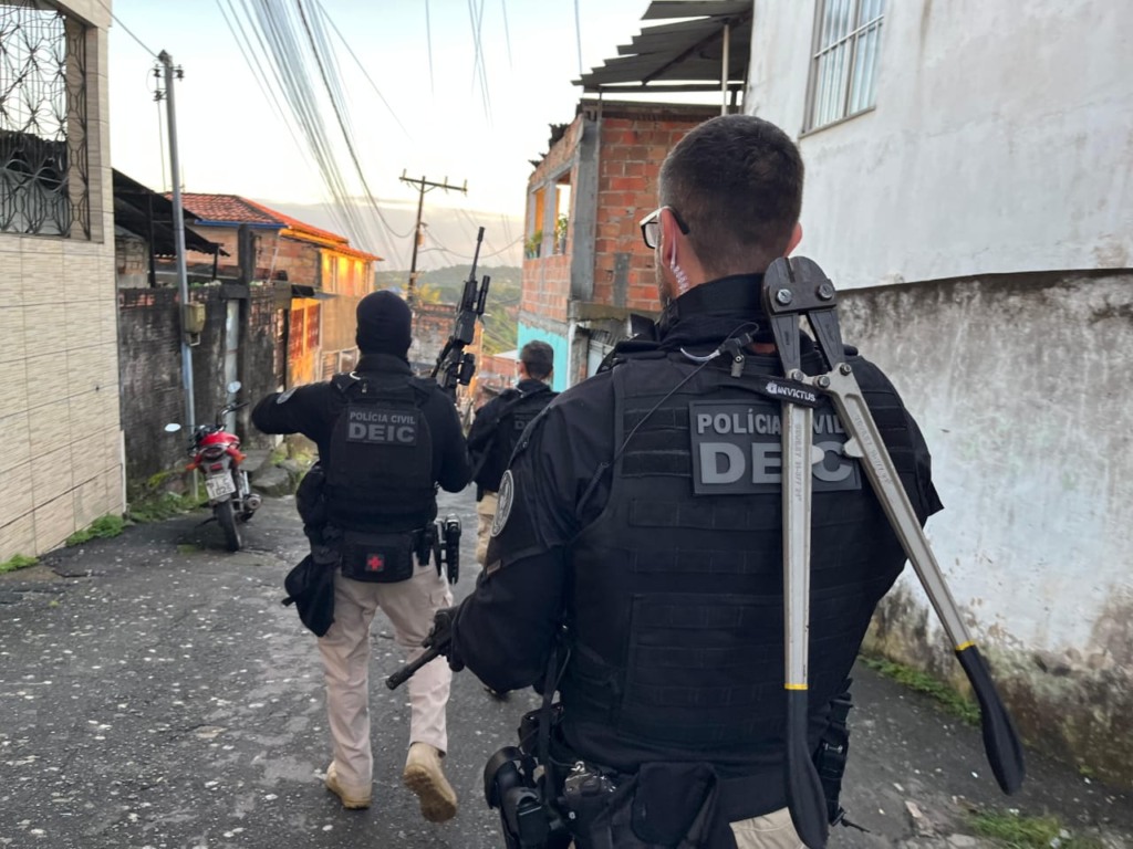 operação fio condutor