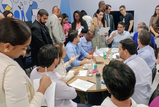 Reunião conjunta para debater o projeto da Lous na Câmara. Foto: Divulgação