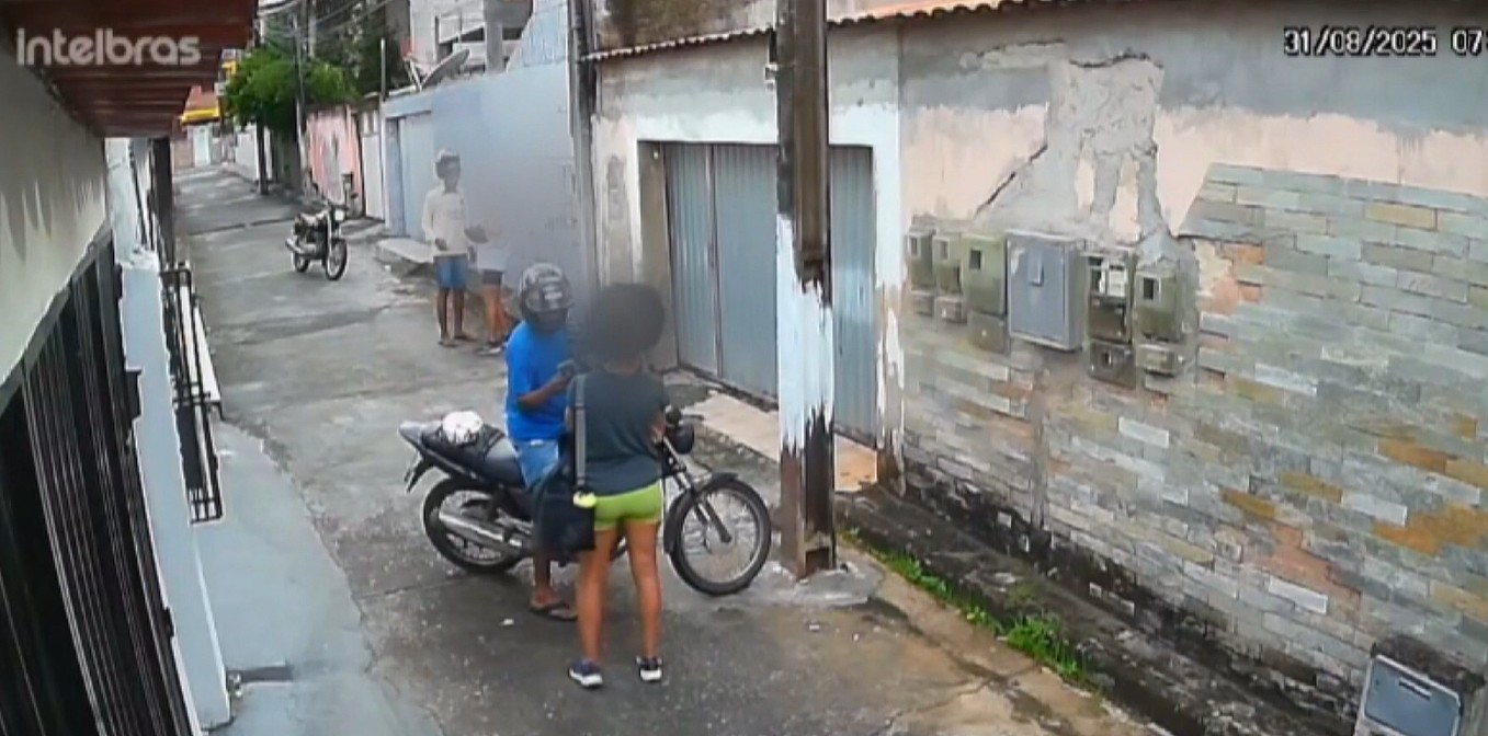 Homens assaltam mulheres em Mussurunga Homens assaltam mulheres em Mussurunga