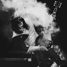 Foto: Reprodução/Instagram @kissonline Foto: Reprodução/Instagram @kissonline