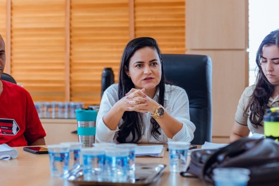 Débora Regis responde a Loyola e diz estar aberta a “diálogo institucional” com Jerônimo Rodrigues