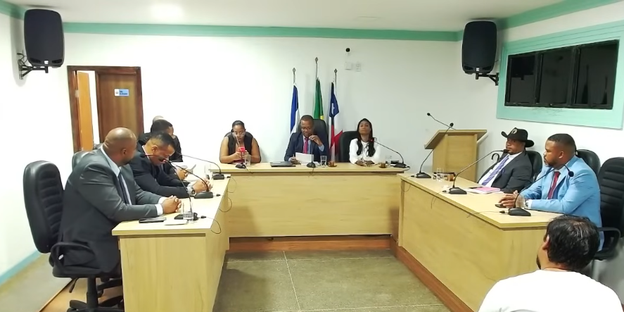 Câmara de Saubara em reunião no dia 21 de maio de 2025 Câmara de Saubara em reunião no dia 21 de maio de 2025
