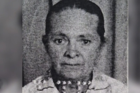 idosa tem a cabeça arrancada