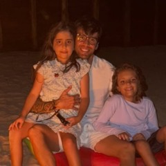 Separado, Daniel Cady passa primeiro R&eacute;veillon sozinho com as filhas