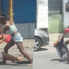 homem esfaqueado na calçada