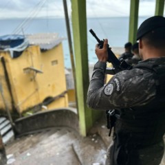 opera&ccedil;&atilde;o na gamboa