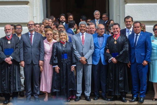 Fátima Nunes durante agenda oficial ao lado de autoridades. Foto: Divulgação/Flickr/Jerônimo Rodrigues