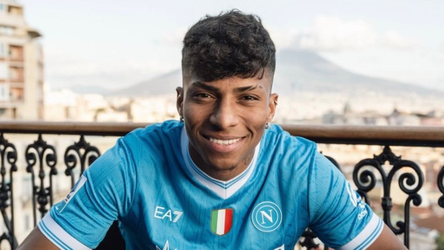 Alisson Santos é anunciado pelo Napoli, da Itália | Foto: Divulgação/Napoli