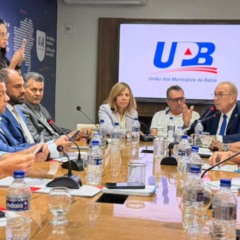 Reunião de prefeitos na UPB. Foto: Divulgação/UPB