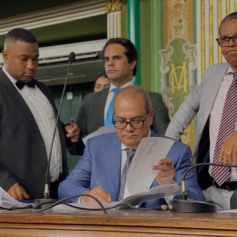 Carlos Muniz. Foto: Divulgação/Instagram/@carlosmuniz.oficial
Carlos Muniz. Foto: Divulgação/Instagram/@carlosmuniz.oficial