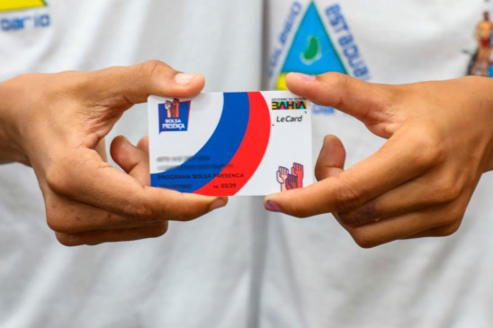 Cartão Bolsa Presença. Foto: Amanda Chung/Divulgação