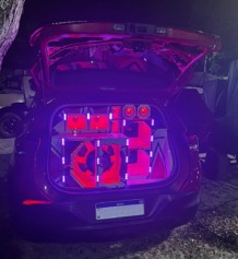 Um dos ve&iacute;culos apreendidos pela pol&iacute;cia durante a&ccedil;&atilde;o contra pared&otilde;es. Foto: Divulga&ccedil;&atilde;o/12&ordm;BPM